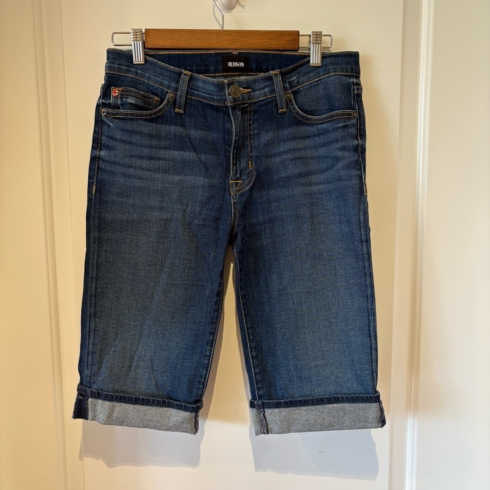Hudson Amelia cuffed knee shorts sz 28